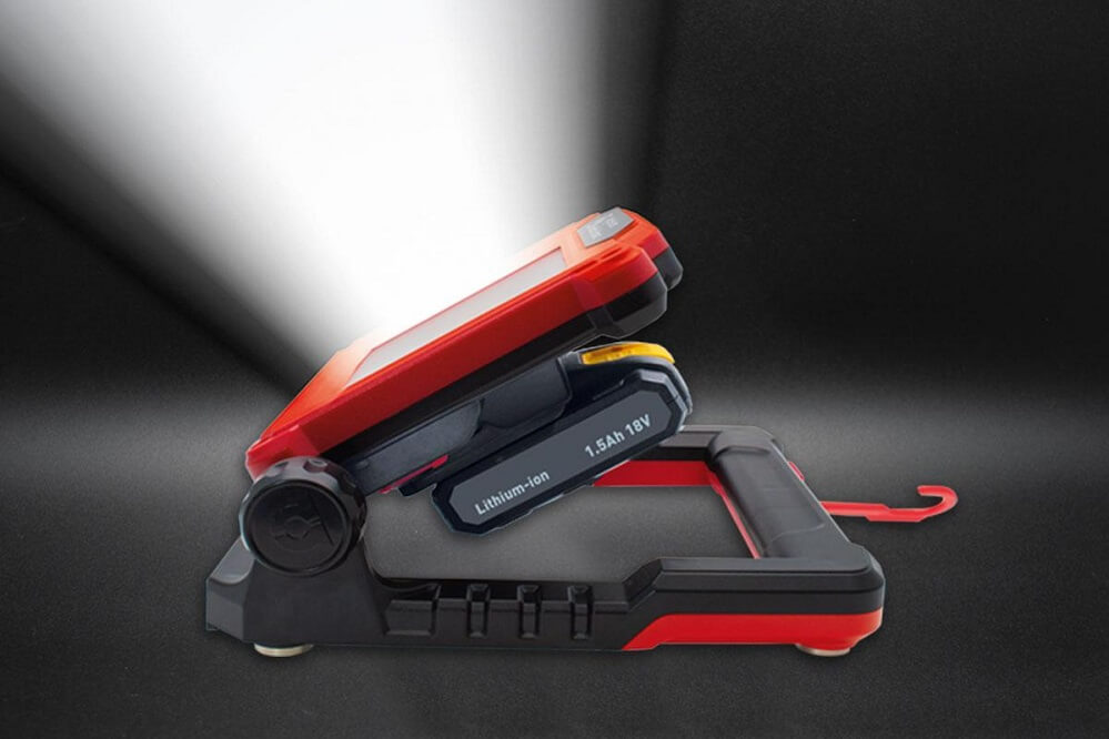 Worklight with 4 adaptors compatible Power Tool batteries 1 workstar connect designed to operate from power tool batteries
